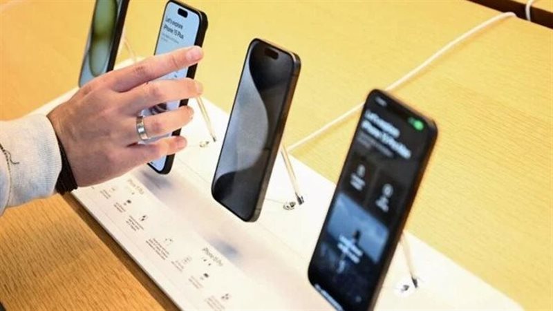 حجم التجارة 100 مليار جنيه.. كيف تتم مراقبة أسعار الهواتف المحمولة في مصر؟